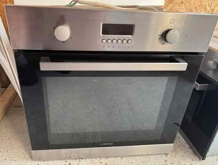 Photo of free Gas hob and Oven (Chessington KT9) #2