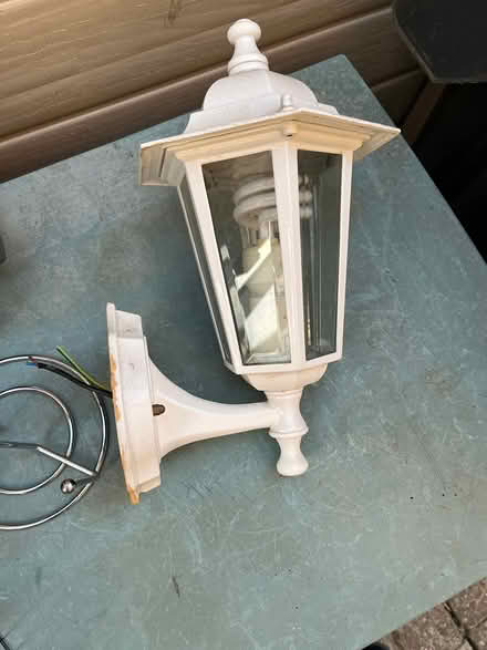 Photo of free outside lights (Kingswinford) #1
