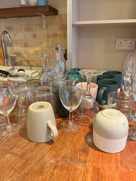 Photo of free Flat clearance - lots of quality items inc kitchenware (E8) #2