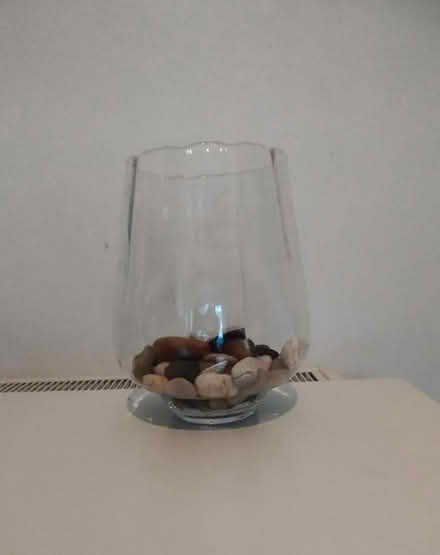 Photo of free Glass vase (WD6) #2