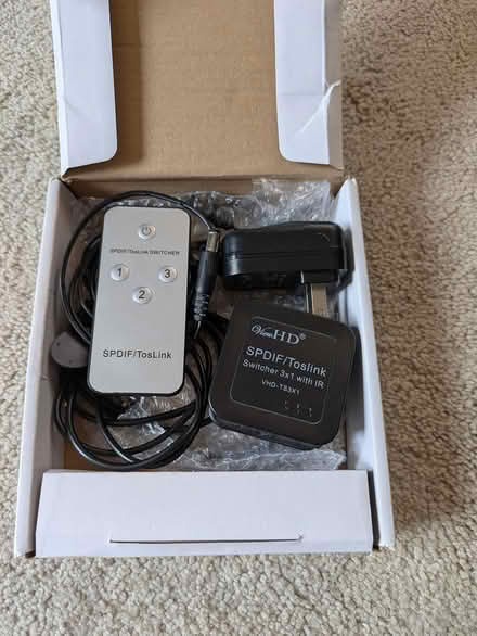 Photo of free SPDIF Optical Cables & Switcher (Shoreline - Highland Terrace) #2