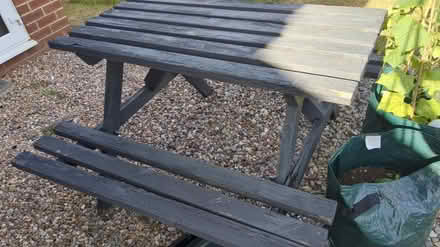 Photo of free Old picnic table (CH43) #1