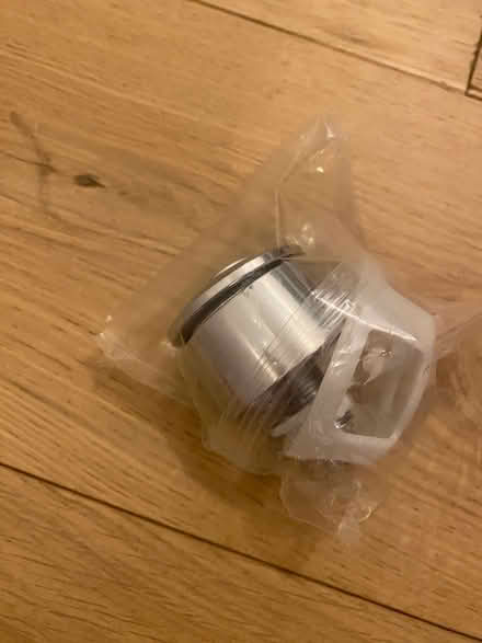 Photo of free Bathroom extras (South Bermondsey SE16) #2