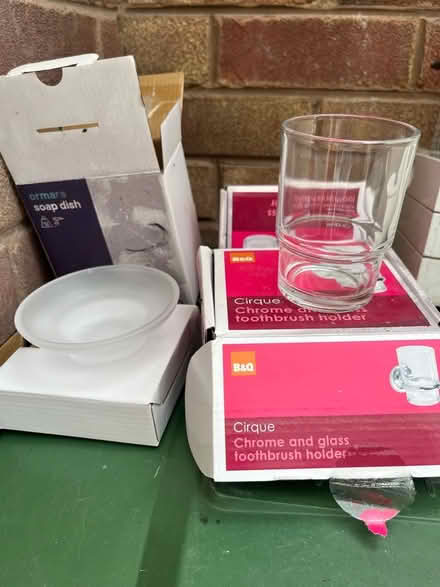 Photo of free Soap dish and glass (Woodchurch CH49) #1