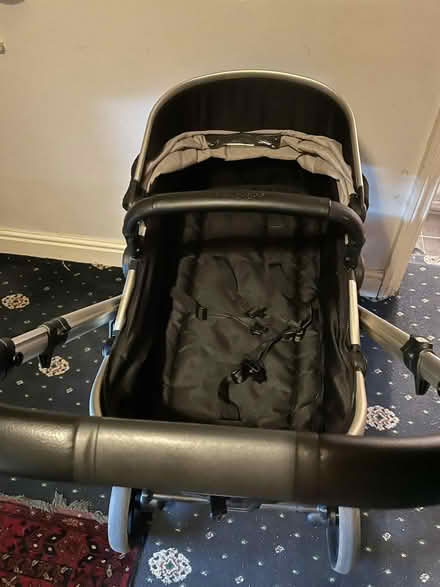 Photo of free Miniuno Toura Special Edition Ultimate Isofix Travel System (Moorlands LA1) #4