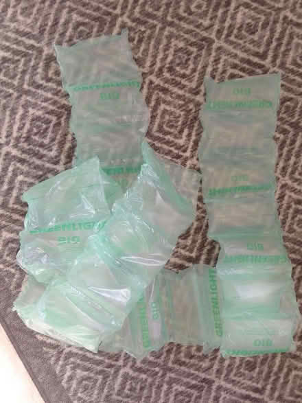 Photo of free Air pockets packaging (Ponsanooth TR3) #1