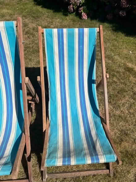 Photo of free Vintage deck chairs (Woodchurch CH49) #3