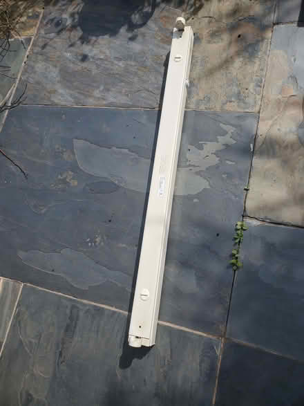 Photo of free 90cm fluorescent ceiling light (without tube) (Bearwood B67) #1
