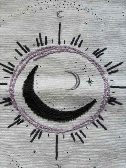 Photo of free NEW tapestry decoration (Rego Park) #2