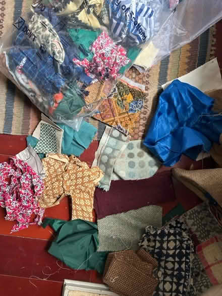 Photo of free Fabric scraps (North fort st EH6) #1