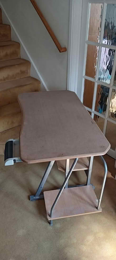 Photo of free Computer Desk (TW19) #2
