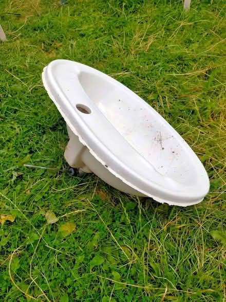 Photo of free Ceramic bathroom vanity basin (Heald Green SK8) #2