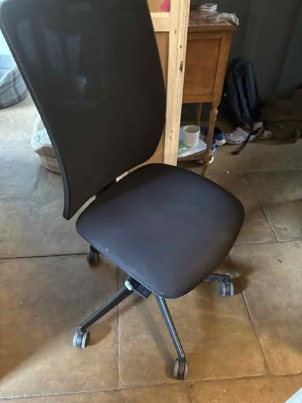 Photo of free Office chair and small desk (Skipton BD23) #1