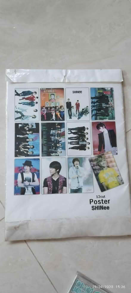 Photo of free Shinee book, cd, posters (Tpy) #2