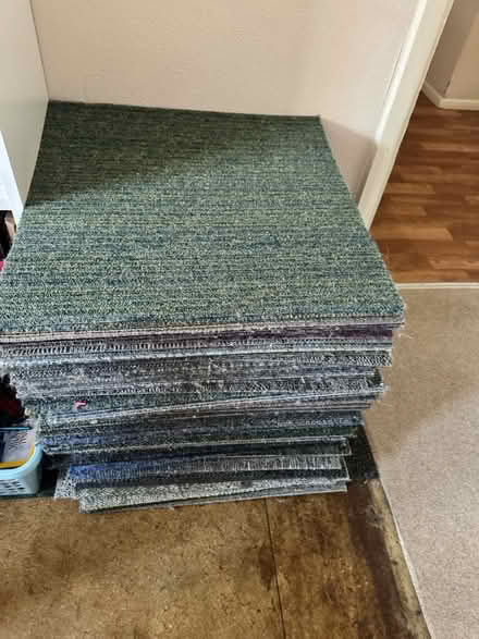 Photo of free Carpet tiles (LU5 5HX) #2
