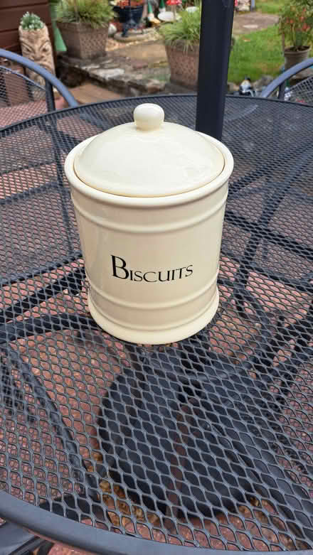 Photo of free Ceramic biscuit barrel (Littlehaven) #1