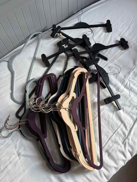Photo of free Hangers (AL15GH) #1