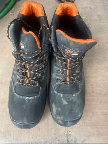 Photo of free Size 12 practically new work boots (BB3) #1