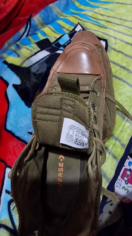 Photo of free Army green Converse (Edinburgh EH7) #1