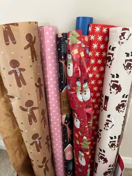 Photo of free Assorted wrapping paper (Twickenham TW2) #1