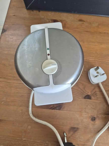 Photo of free Waffle maker (CM3 Danbury) #1