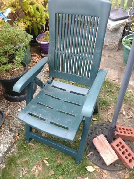 Photo of free 2 X folding garden chairs + cushions (Starbeck HG2) #2