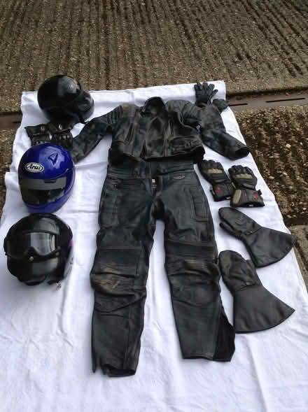 Photo of free Motorbike Gear (White Notley CM8) #1