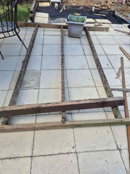 Photo of free wood if anyone want before I take to tip (Morley LS27) #1