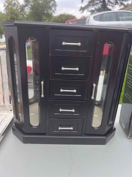 Photo of free Jewelry bor (Lombard) #1