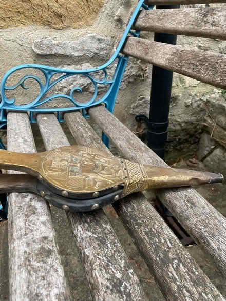 Photo of free Small bellows stamped pattern, around 1950s. (Bakewell DE45) #1