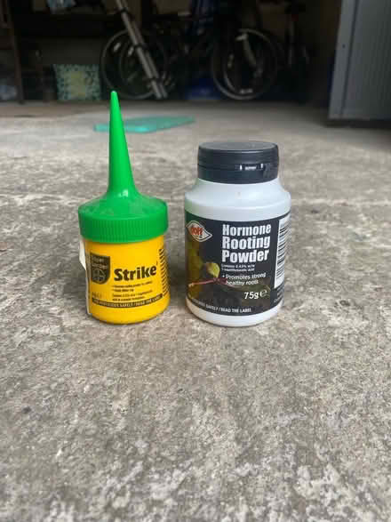 Photo of free Tomato fertiliser and cutting grafting products (Bakewell DE45) #1