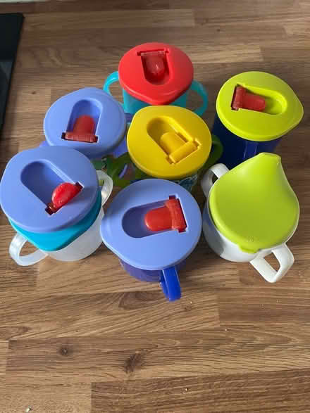 Photo of free Kids plastic cups with lids (Bellevue EH7) #1