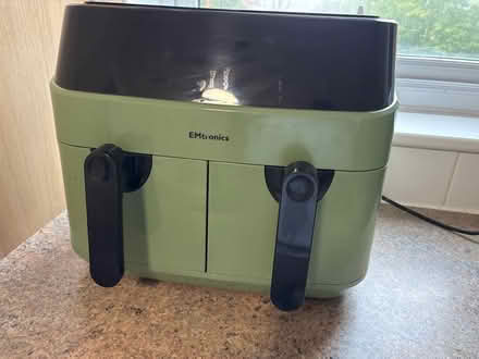Photo of free Air fryer (Trowbridge BA14) #1