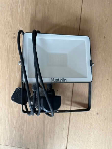 Photo of free LED security light with sensor (BA2 5) #1