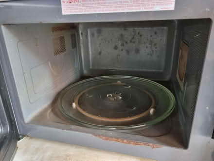 Photo of free De Longhi Microwave - Spares/Repairs (Sunniside NE16) #2