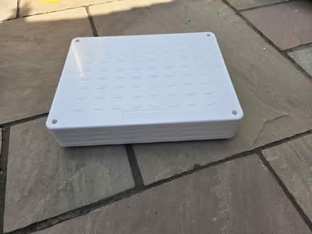 Photo of free Toilet/ bathroom step (North Sheen TW9) #1