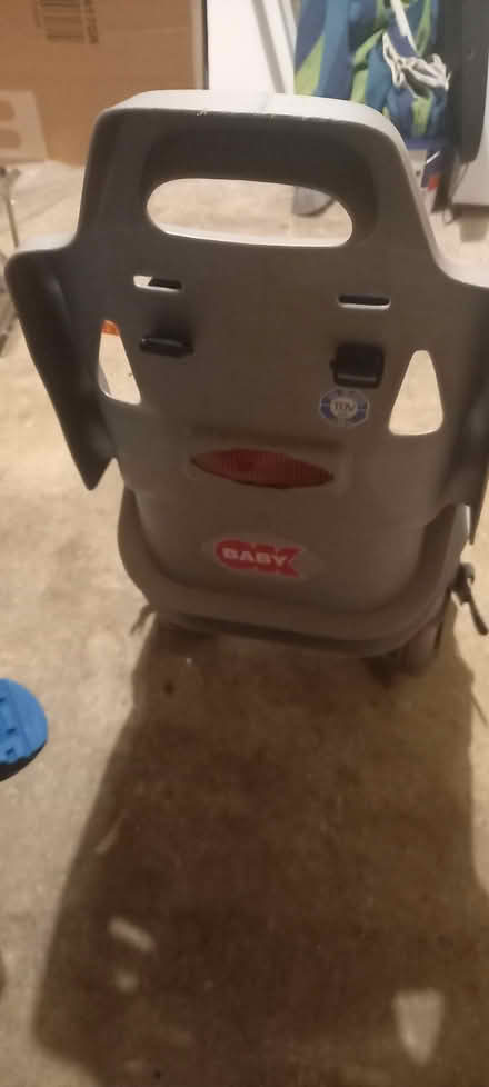 Photo of free Child seat for bike (Liphook GU30) #2