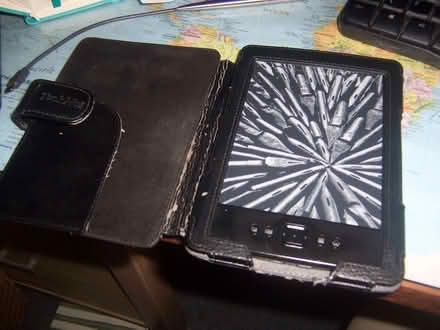 Photo of free amazon kindle (Burntwood CH7) #1