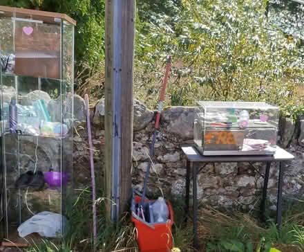 Photo of free Various things left outside (Pathead EH37) #1