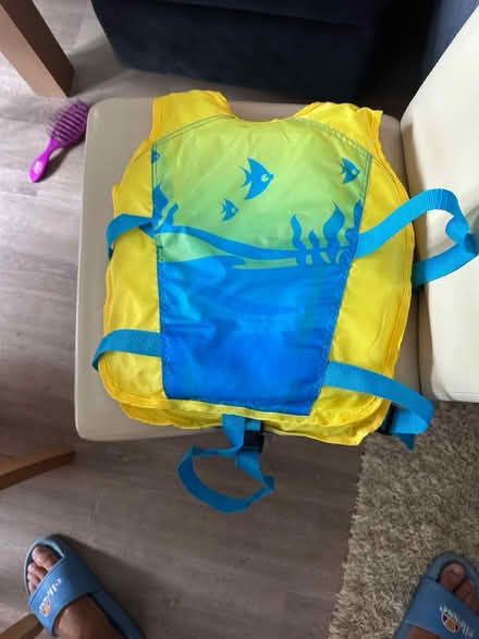 Photo of free Childs life jacket (Leigh) #2