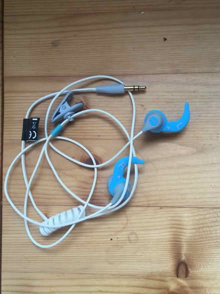 Photo of free Ear buds (Central Lancaster LA1) #1