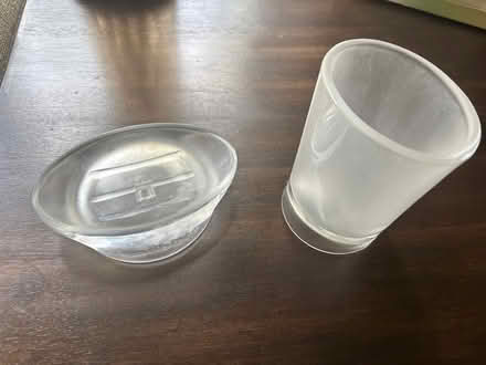Photo of free soap and toothbrush holder (Southwest Oakville) #1