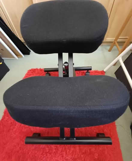 Photo of free Ergonomic Black Kneeling Chair (Bilton CV22) #1