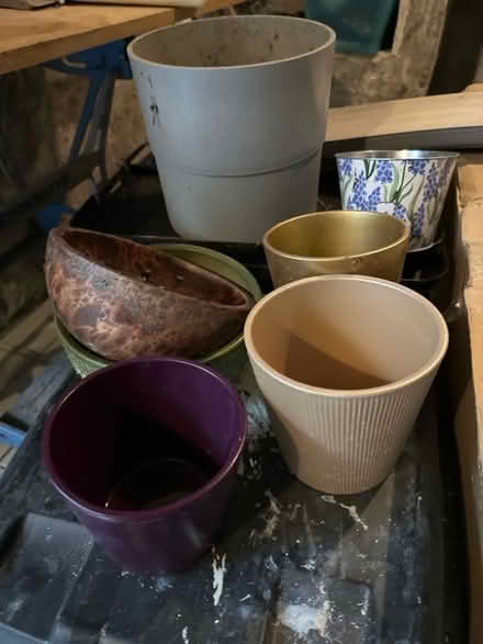 Photo of free Various plant pots (Sion Hill) #1