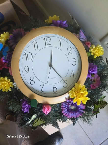 Photo of free Kitchen clock (Belle mead nj off route 206) #1