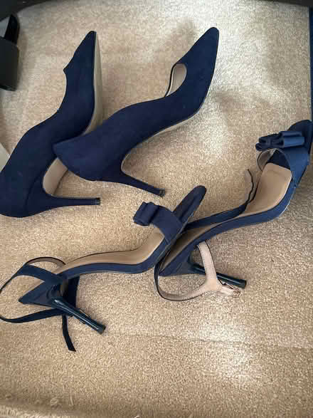 Photo of free Navy heels (BR2) #2