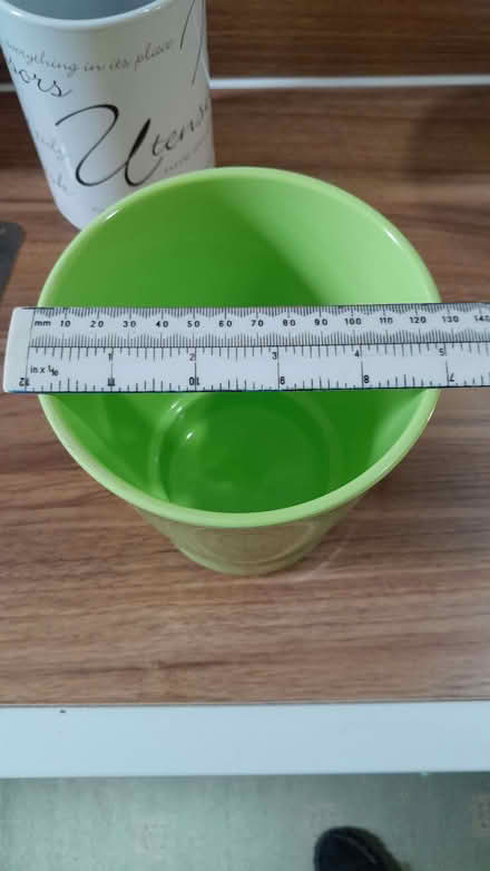 Photo of free Ceramic plant pot, lime green (Boscombe BH5) #3