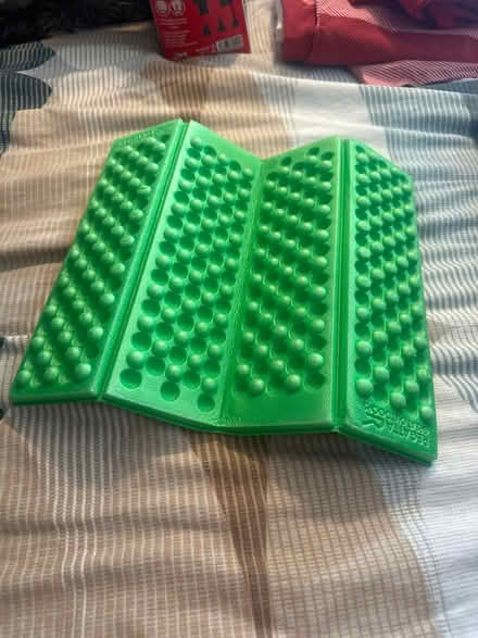 Photo of free Regatta Portable Hiking Seat (Liverpool L7) #2
