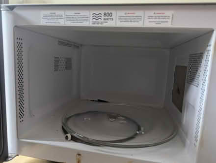 Photo of free Microwave (SK8 Gatley) #1