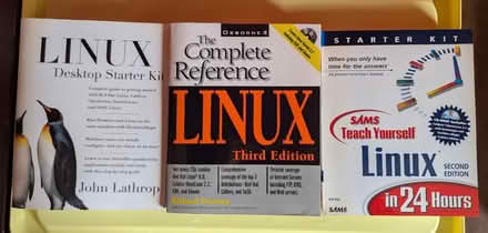 Photo of free LINUX reference manuals (Malvern Link Top WR14) #2
